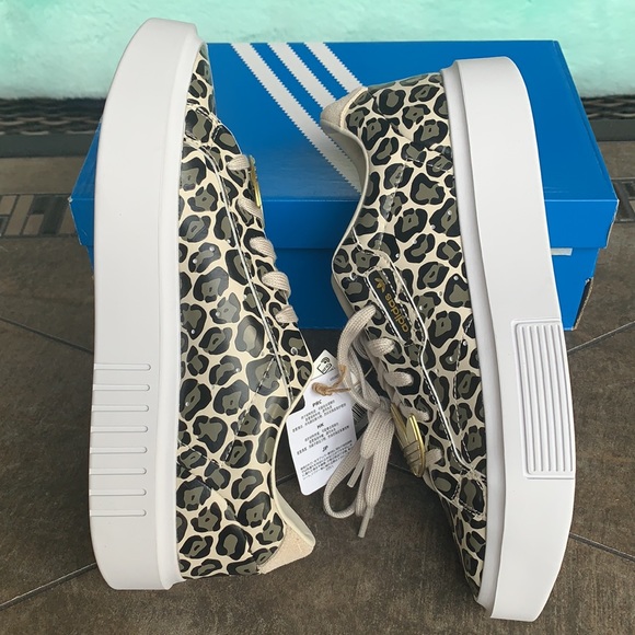 ADIDAS SLEEK SUPER WMNS - Picture 12 of 16